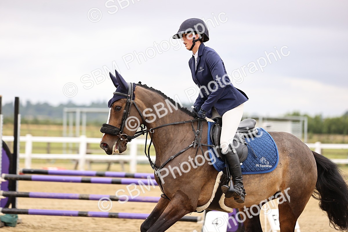 SBM_024713 - Class 9 - Senior British Novice - 90cm