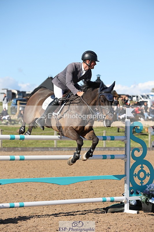 240419A-172806-09808 - Cls 10, 2 Star Big Tour 145cm  Break to End