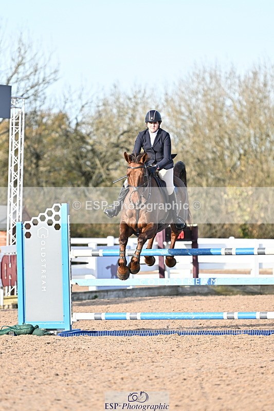 241113A-140528-00794 - Cls 05A&B Snr Fox & 1.20m Open
