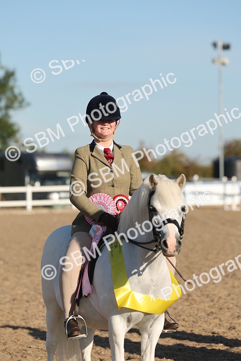 SBM_10933 - Class 301 - Ridden M&M Small Breeds