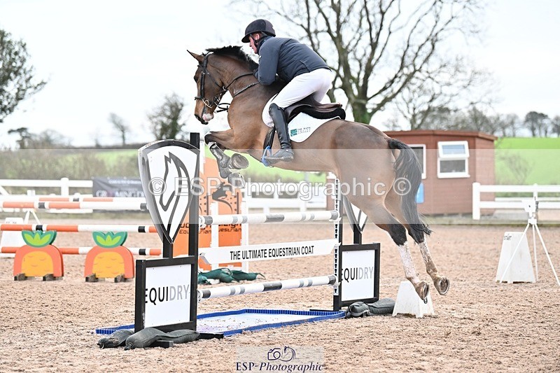 241206-125233-00843 - Cls 5 Newcomers and 1.10m Open