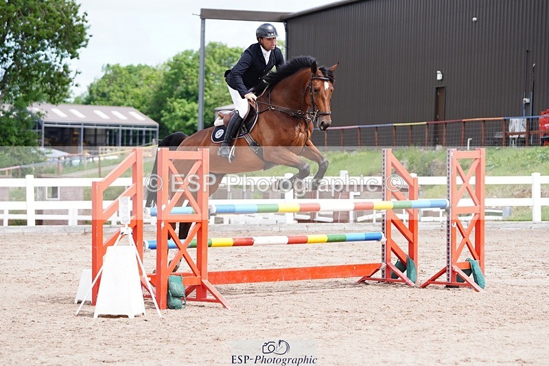 250525-114232-09274 - Cls 33 A&B Snr Disc & 1.00m Open