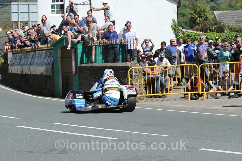 IMG_2723 - Sidecar Race 2 - TT 2013