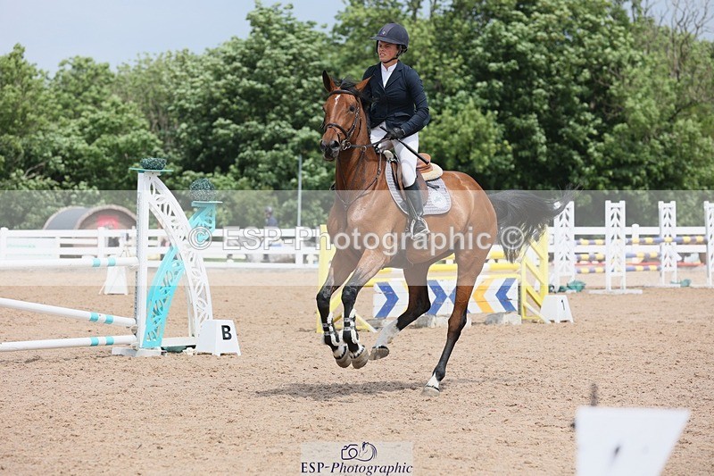 250523-121159-01217 - Cls 09 A&B  Snr Disc & 1.00m Open