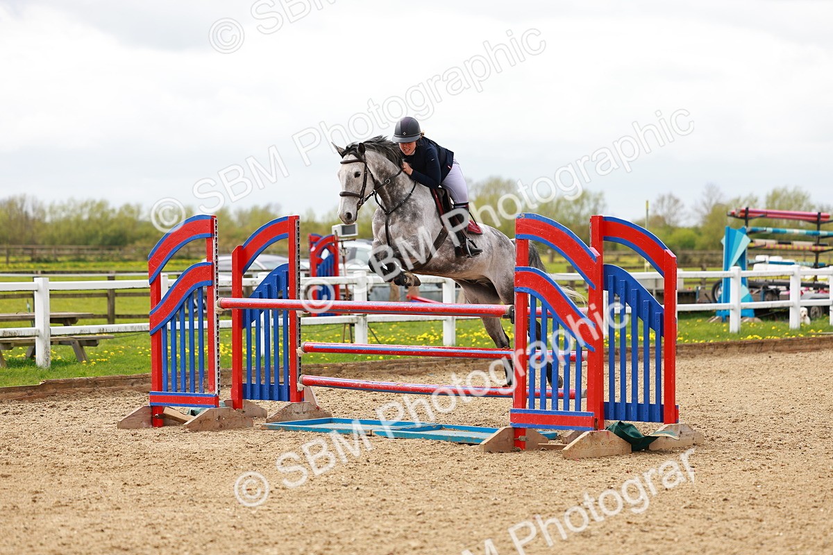 SBM_002426 - Class 10 - Senior Newcomers - 1.10m