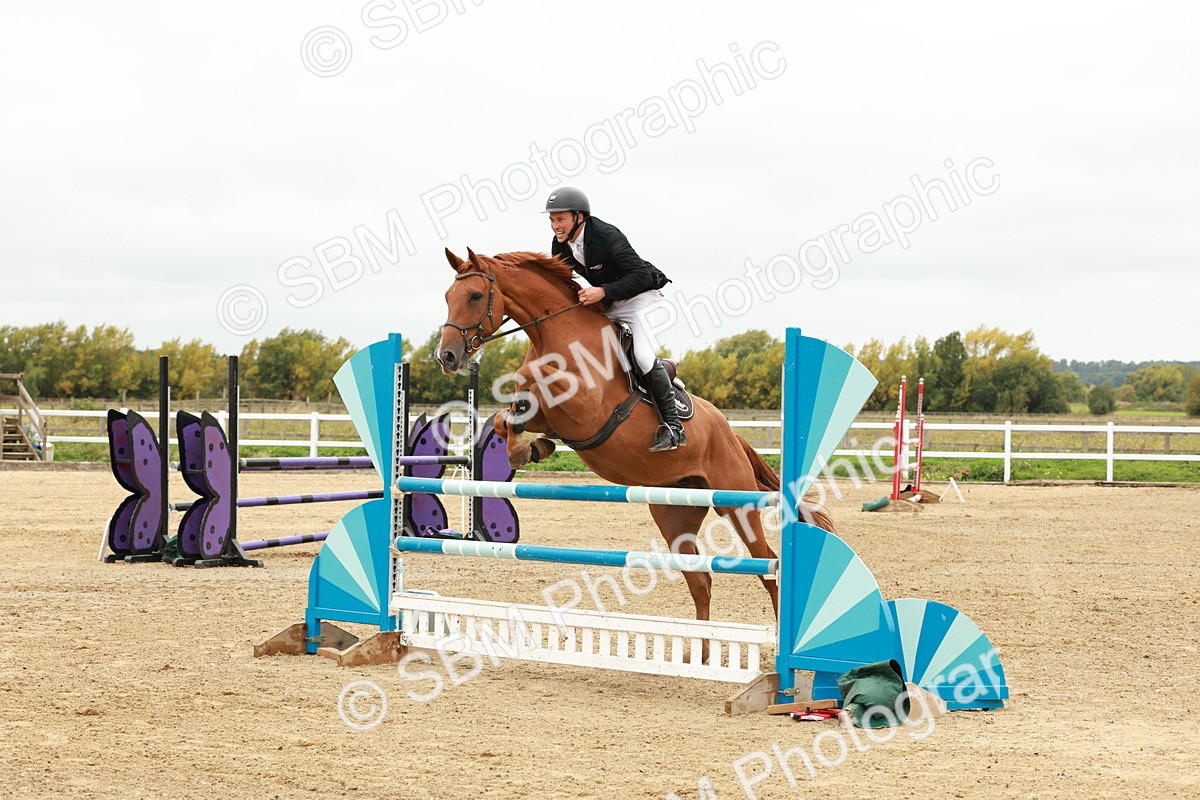 1I0A7625 - Class 4 - Senior Newcomers 1.10m