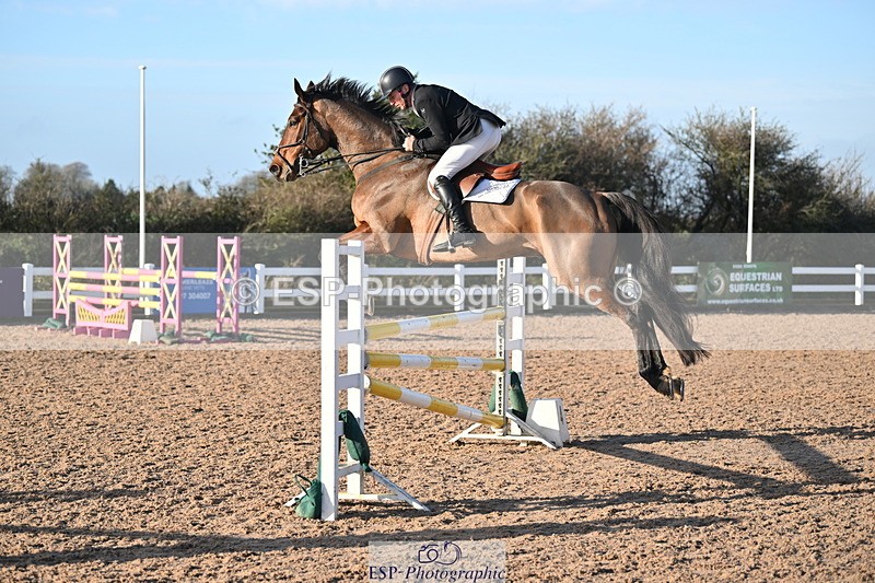 231210A-133152-02603 - Cls 20 Newcomers & 1.10m Open