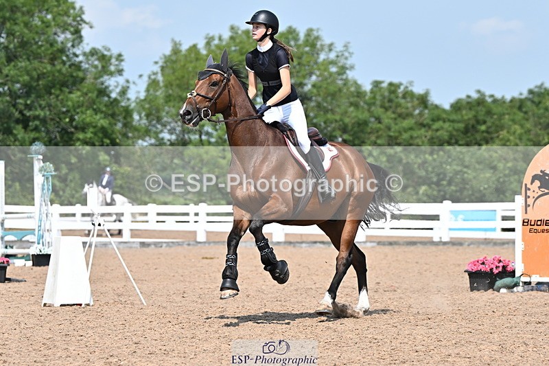 240801A-121734-00737 - Cls 10 1.05m Amateur Qualifier