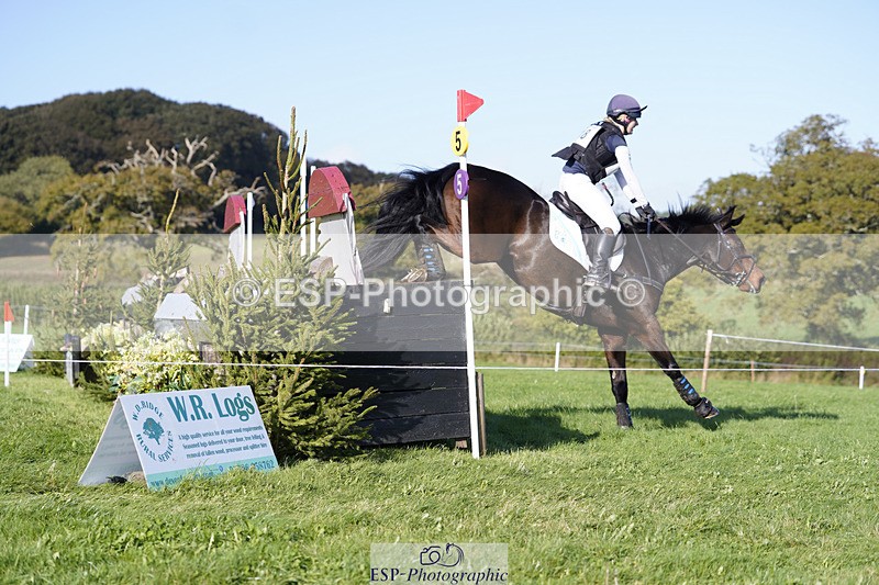 241025-112406-06250 - 018-Alice.Robinson-DERRYS.DIAMOND.CAVALIER