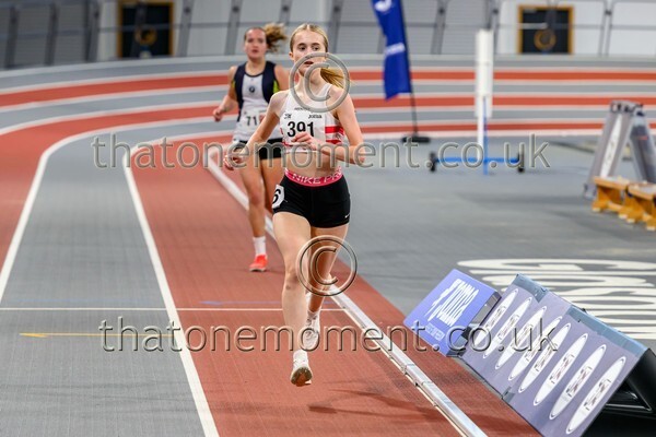 Age26SUN-910607 - Track Female Set Two