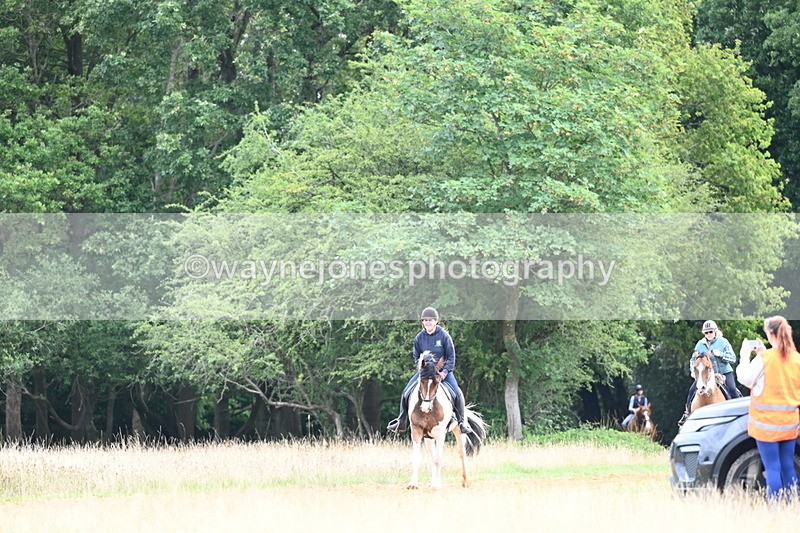 DSC_6954 - Time at Statue 12:45 to 13:15