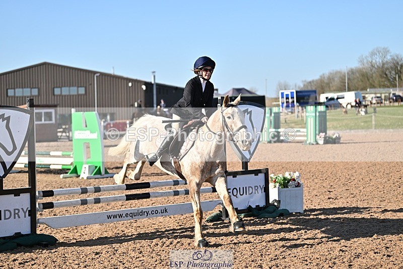 250401-171409-00319 - 70cm classes