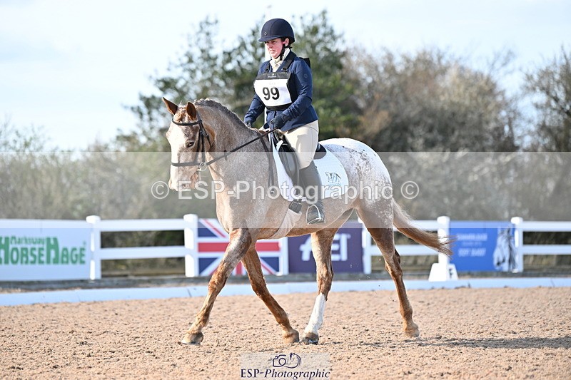 240324A-151556-04457 - Novice 27, 14.30 to 15.25