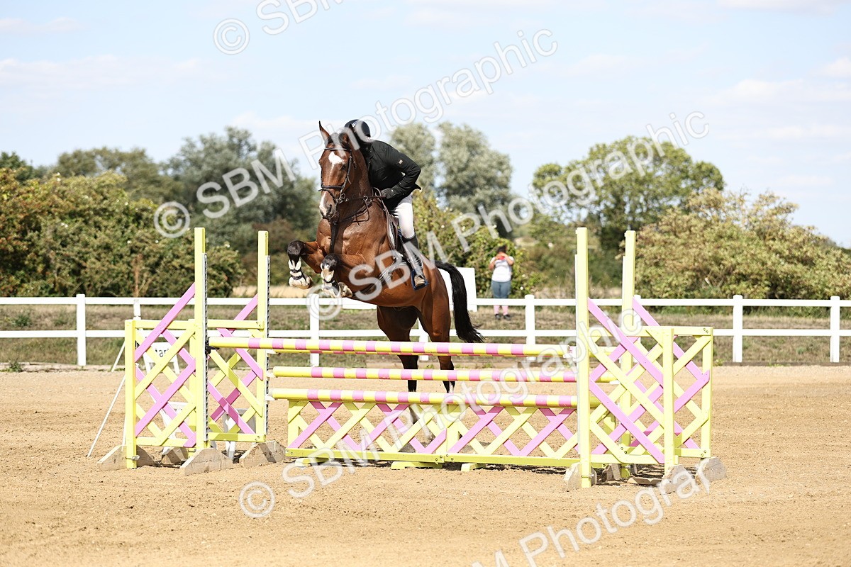 SBM_005115 - Class 6 = Senior Newcomers - 1.10m Open