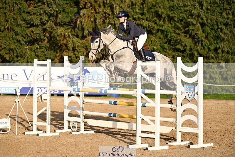 250322A-170136-03678 - Cls 14 Snr Fox & 1.20m Open