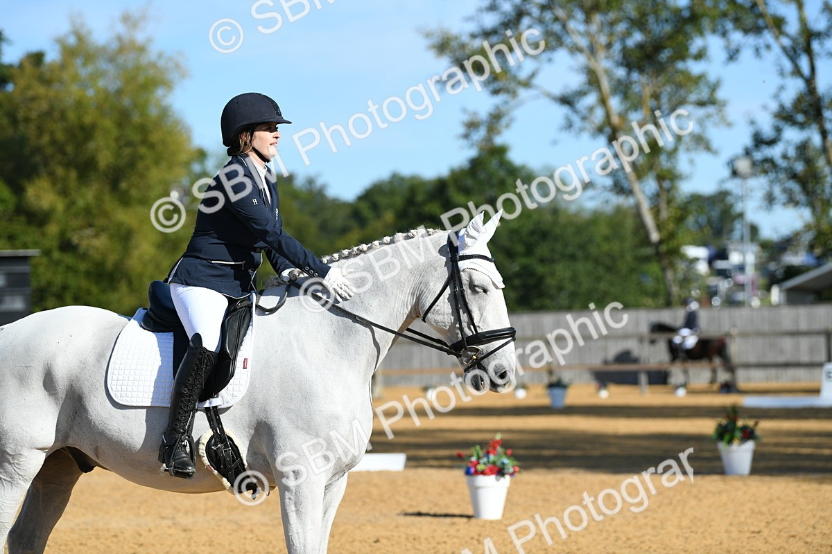 SBM_16265 - D4 - Small Tour Championship - Intro B