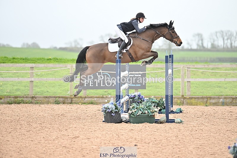 240405A-142041-01937 - Cls 5 National 1.30m Open