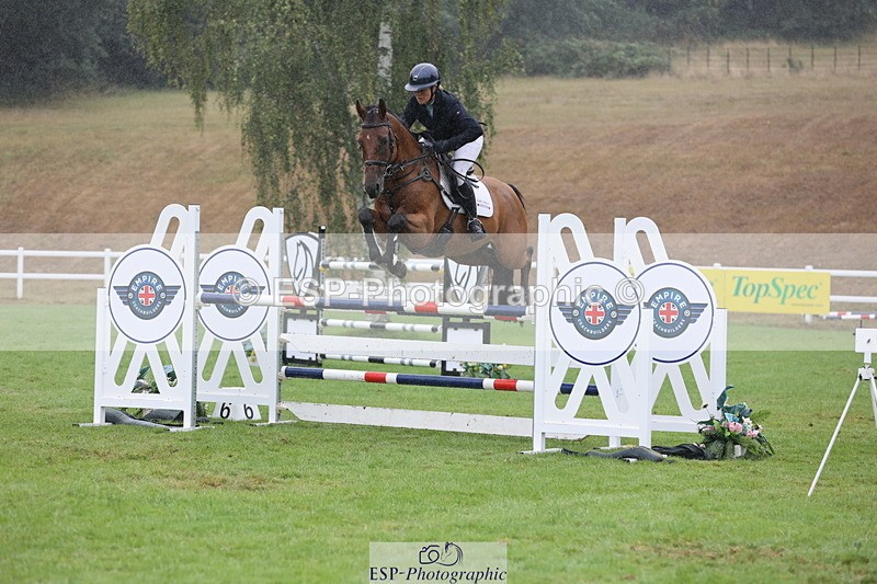 250830A-133720-06731 - Cls 16 Snr Newcomers and 1.10m Open