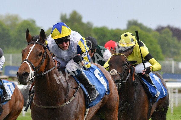 yr22052021r6-21 - Race 6 4.55pm Reg Bond