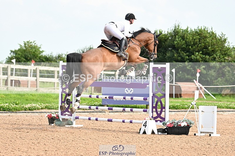 240801A-154710-02639 - Cls 5 National 1.30m Open