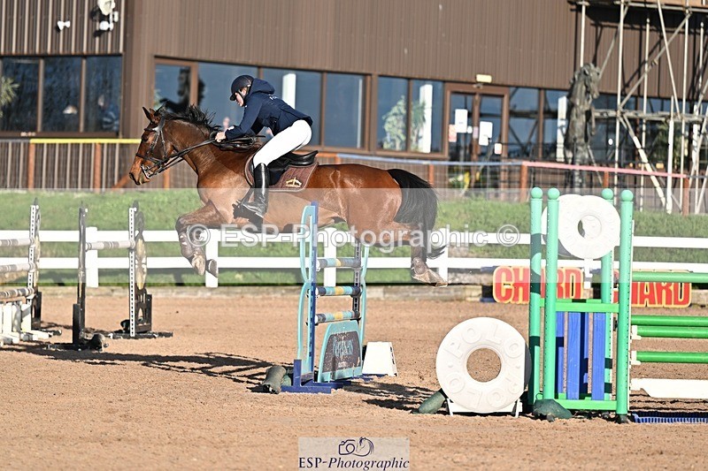 251119-141133-00516 - Cls 5 Foxhunter and 1.20m Open