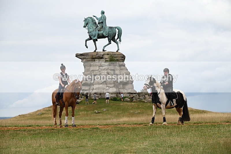 DSC_5868 - Time at Statue 12:17 to 12:44