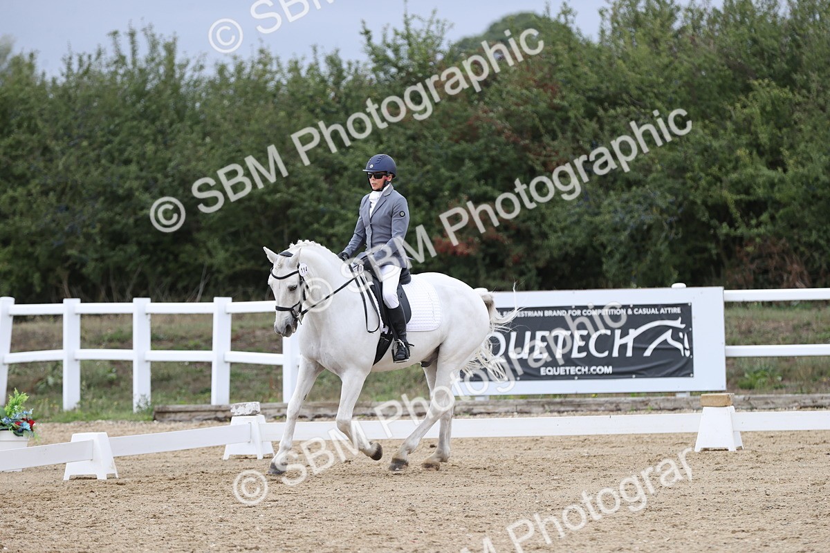 SBM_004282 - Class 9 - Novice 3 Champs