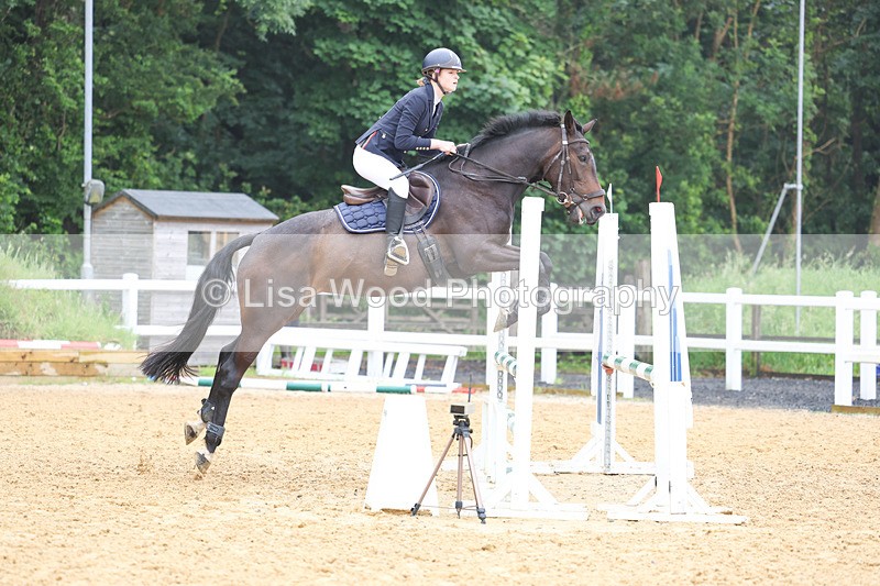 3E7A5472 - Class 4: Senior British Novice/90cm open