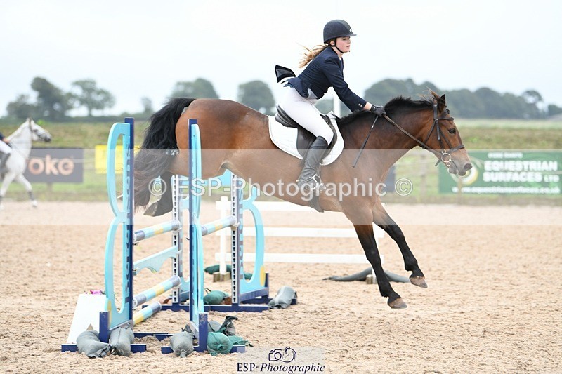 250807-111314-00513 - 90cm Round 1