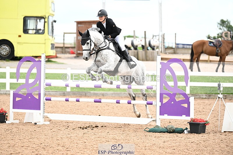 240802A-134045-04648 - Cls 25 1.05m Amateur Qualifier