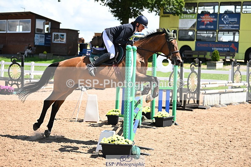240728A-122255-08510 - Cls 32 85cm Amateur Qualifier