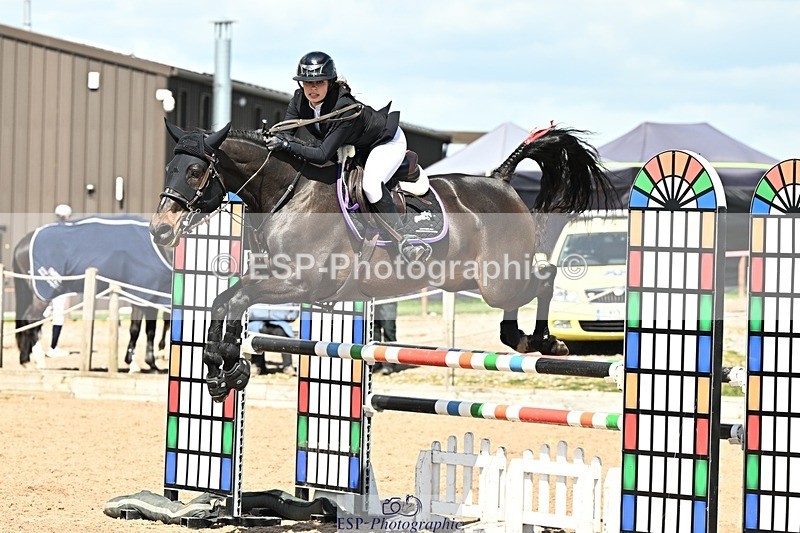 250416-132858-01091 - Cls 4 Newcomers and 1.10m