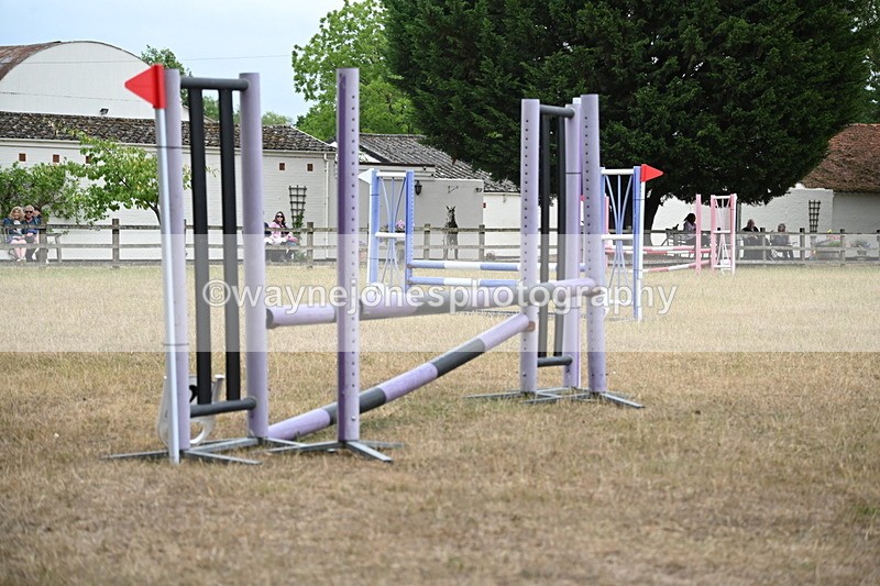 WJ6_0722 - Class 14 Intermediate Jumping 75cm