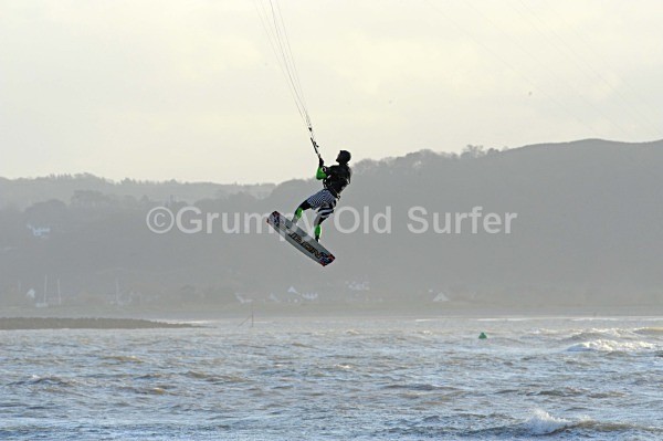 DSC_1537 - Kite Surfers - West Shore 27th November 2011