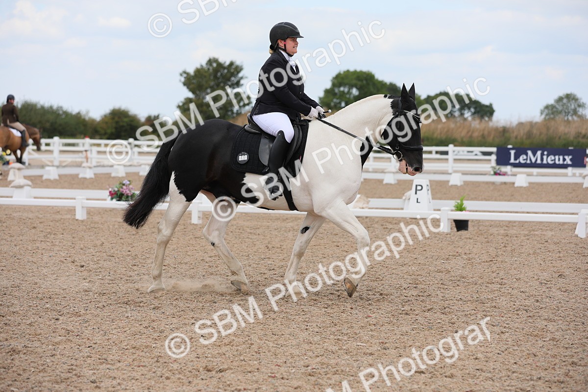 SBM_05585 - Class 32 Novice 1