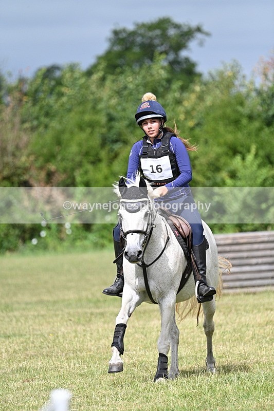 WJ7_5121 - 60cm XC Time 10:17 to 10:49