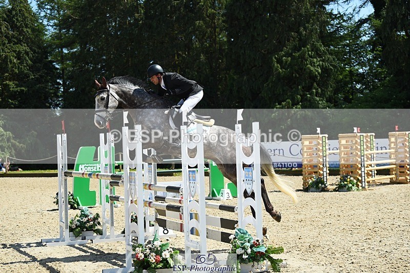 230527-145338-11335 - 461-SAUNDERSCOURT_AMBASSADOR-Adam_Trew-SJ