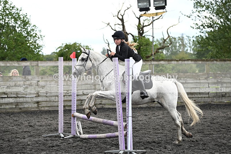 WJ6_0122 - Class 13 Novice 60cm