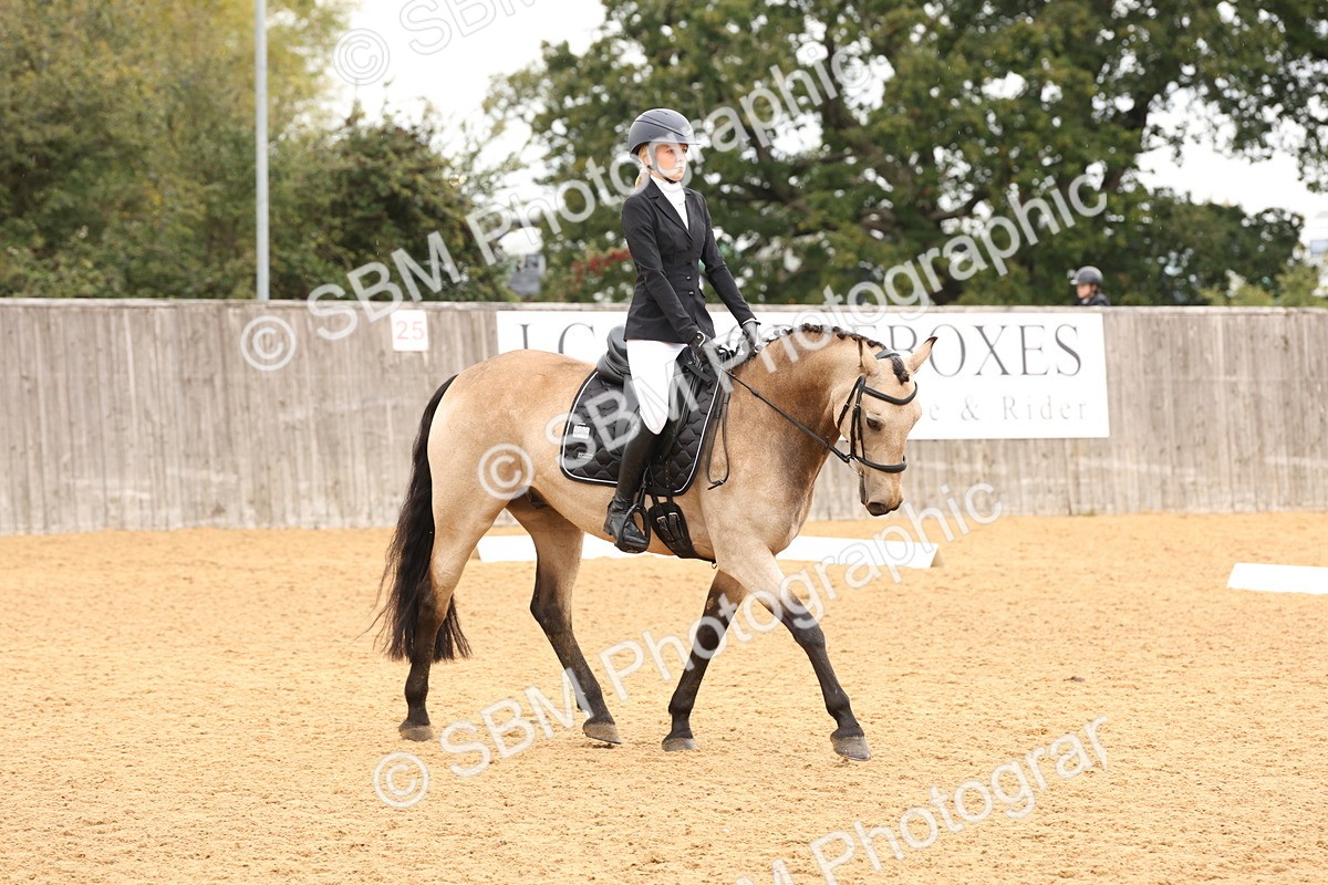 SBM_44018 - D6 - Small Tour Championship Intro 4