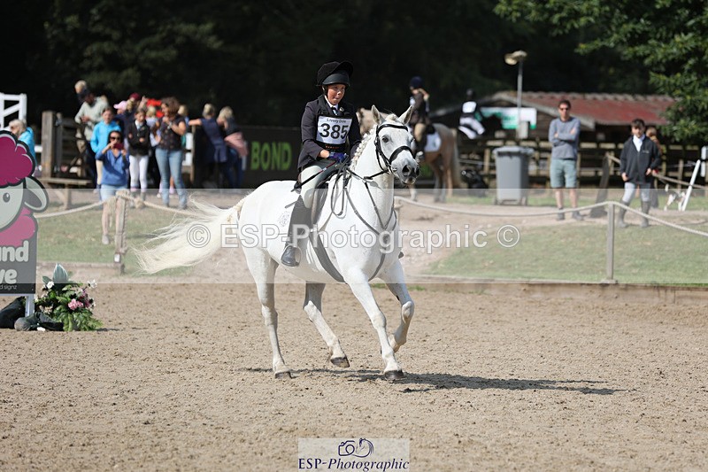 240823X-105635-15698 - 60cm R1 10.00 to 11.30