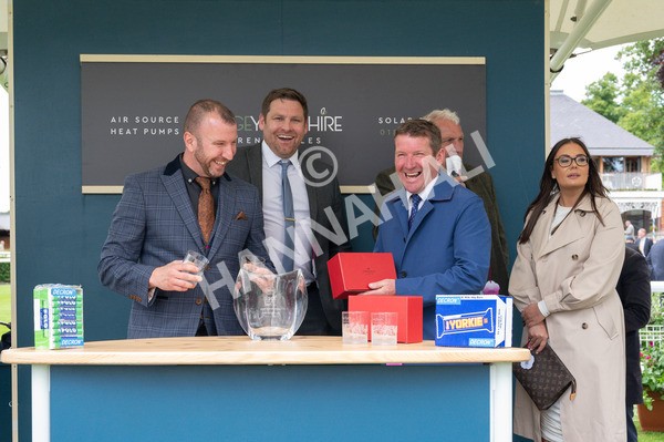 140624-Race 2-Inconspicuous-3484 - Race 2 2.25pm CGE Yorkshire Rous Selling Stakes