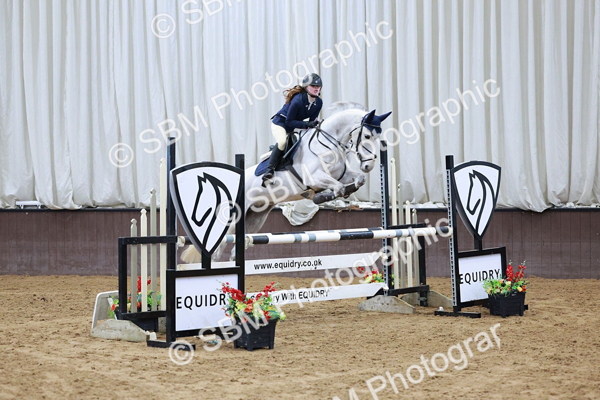 SBM_007655 - Class 24 - Nupafeed Supplements Senior Discovery/ 1m Open