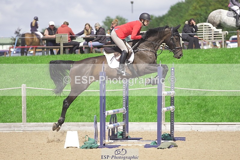 230806A-130154-02112 - Cls 14 Snr Foxhunter & 1.20m Open