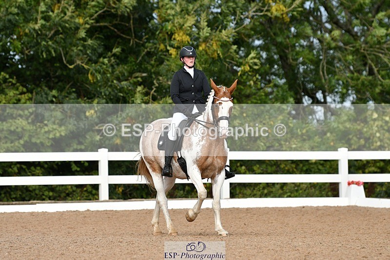 250906-100205-00542 - 090-Isabel.LawsonIn.the.pink