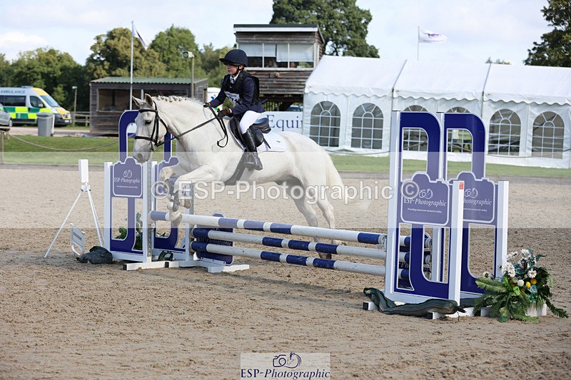 240823X-095121-14714 - 60cm R1 8.30 to 10.00