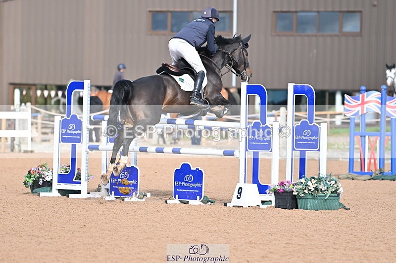 231014A-110050-04277 - Cls 18 Newcomers & 1.10m Open