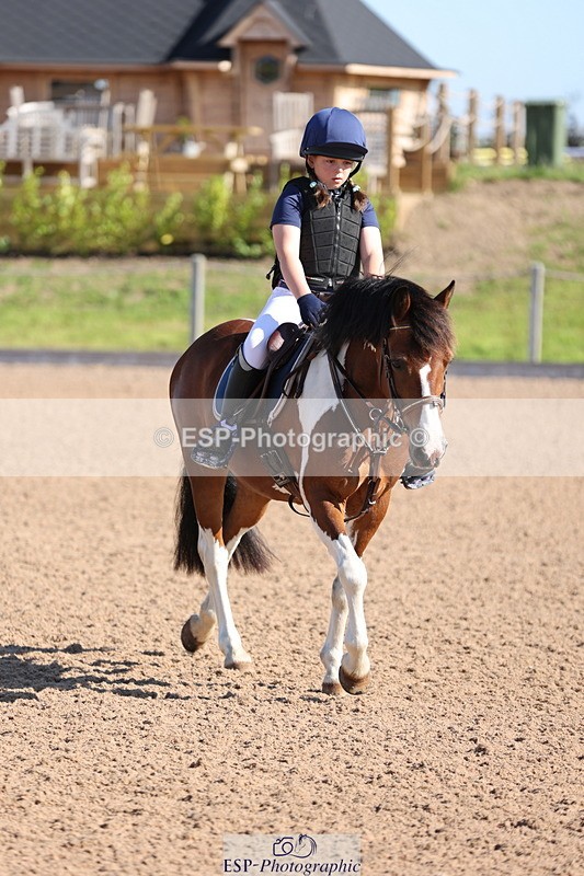 240714A-090152-01475 - Cls 1&2 128cm 10yrs & 70cm Open