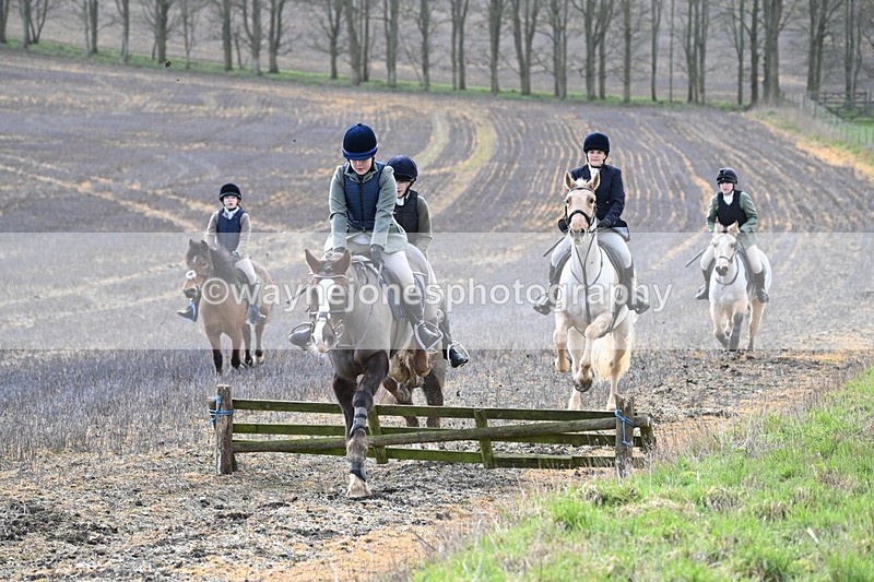 WJ6_8672 - Meet & Line One