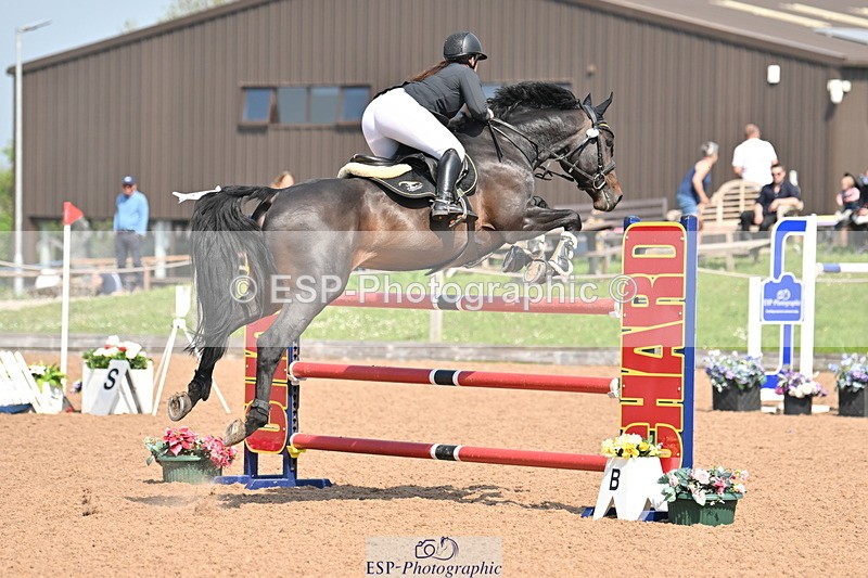 240512A-105331-17409 - Cls 48 National 1.30m Open