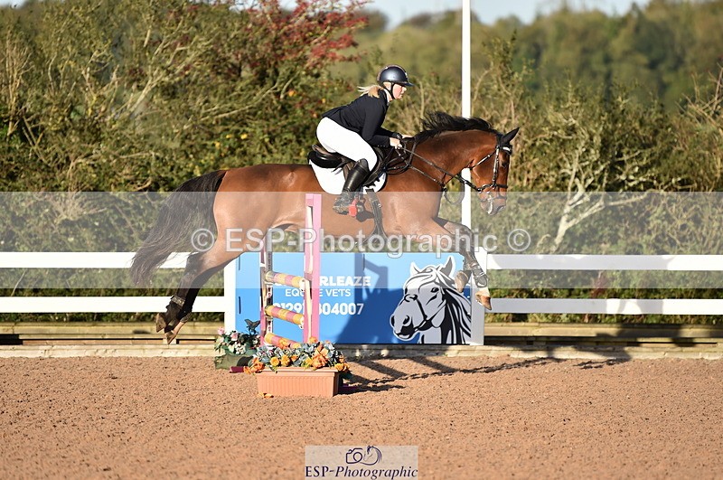 231015A-090538-06618 - Cls 22 British Novice & 90cm Open